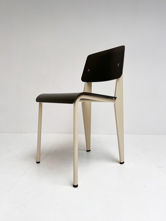 Image 1 of Sedia Vitra Standard di Jean de Prouvé (per pezzo), 2019