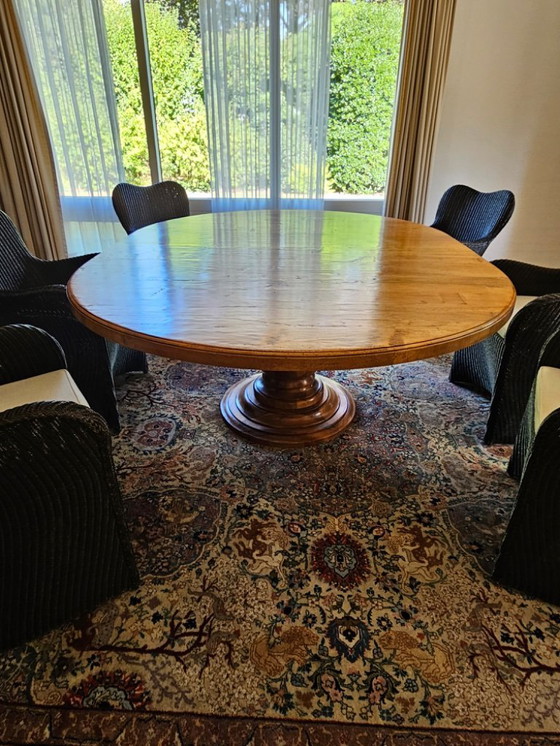 Image 1 of Elegante tavolo ovale in legno + 6 sedie da pranzo in rattan