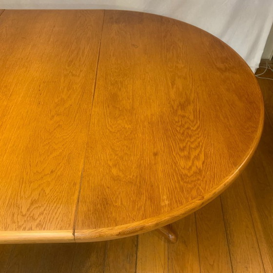 Image 1 of Table ronde/ovale de Van den Berghe-Pauvers