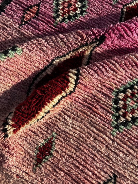 Image 1 of Roze Marokkaans Boujad-tapijt 160x250 cm, wollen tapijt – Tapijt voor moderne interieurs