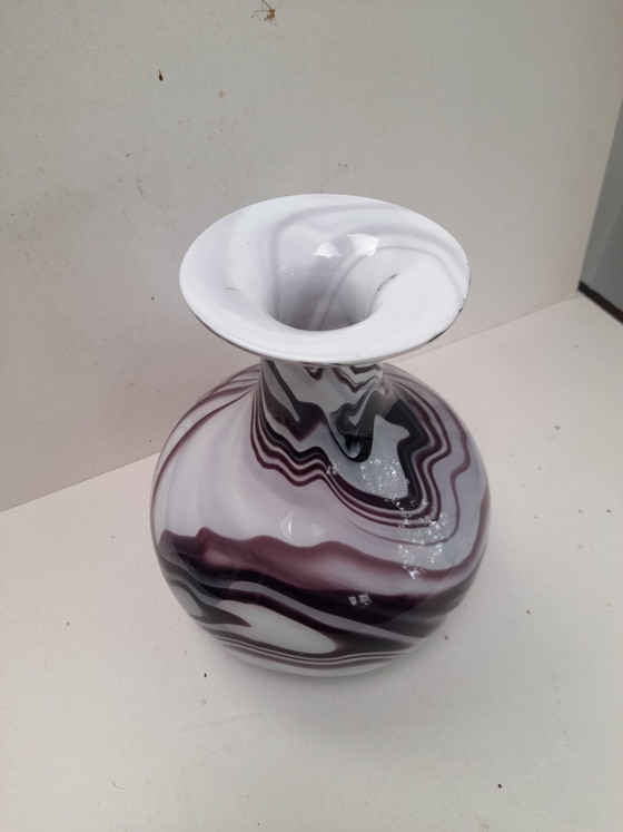 Bellissimo vaso in opalina parma e bianca – Vasi (photo 2 of 5)