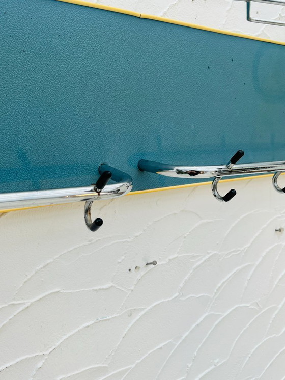 Image 1 of Appendiabiti da parete vintage blu e cromato