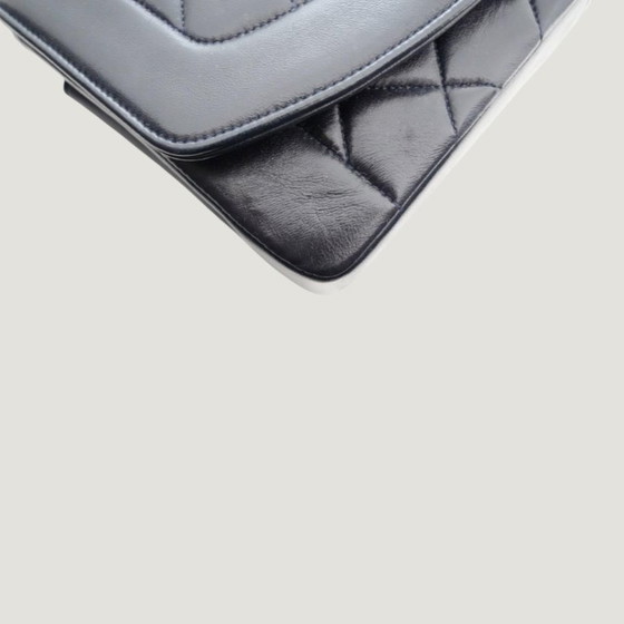 Image 1 of CHANEL DIANA MEDIUM BAG | NAVY BLUE