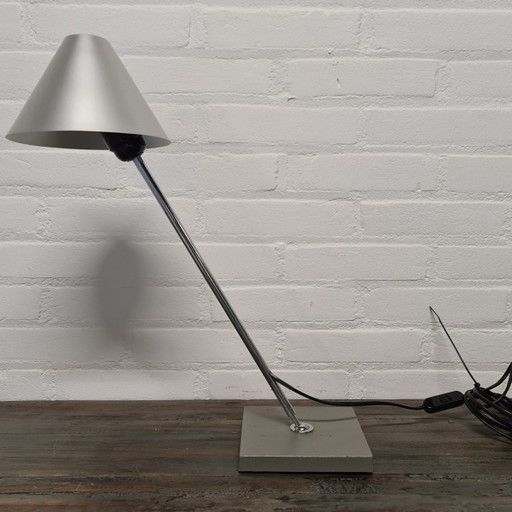 Mobles 114 Barcelona verstellbare Lampe