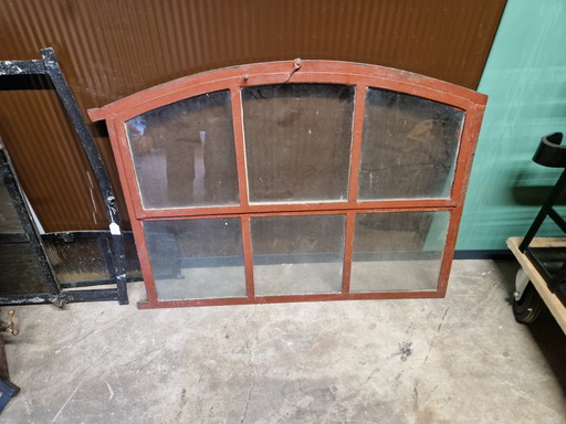 Ancienne fenêtre d'écurie