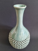 Große Koryo-Seladon Doppelwand-Vase (Sukashi) – Meister An Bong-hak