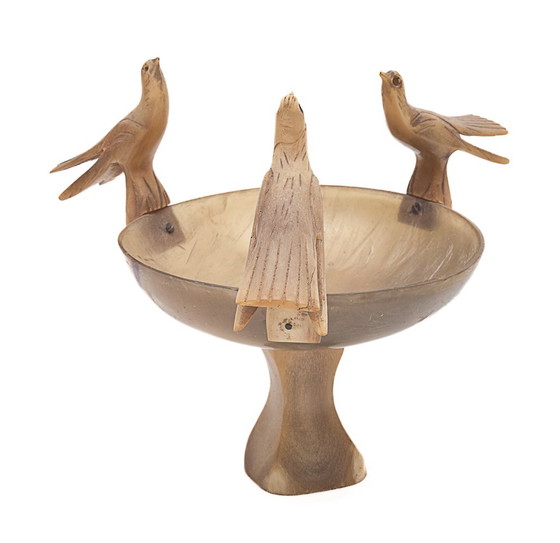 Image 1 of Piccola tazza in corno intagliato