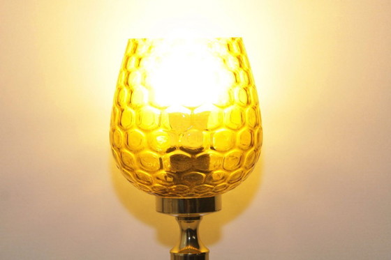 Image 1 of Tafellamp messing glazen kap kelkvorm bruin jaren 80 J Vintage