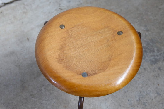 Image 1 of 3 taburetes trípodes de punto Arne Jacobsen de Fritz Hansen, década de 1960