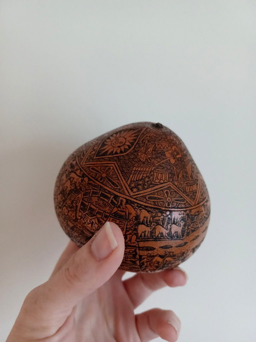 Vintage Peruvian Hand Carved Gourd • Mate Burilado Peru Folk Art • 9x11 cm