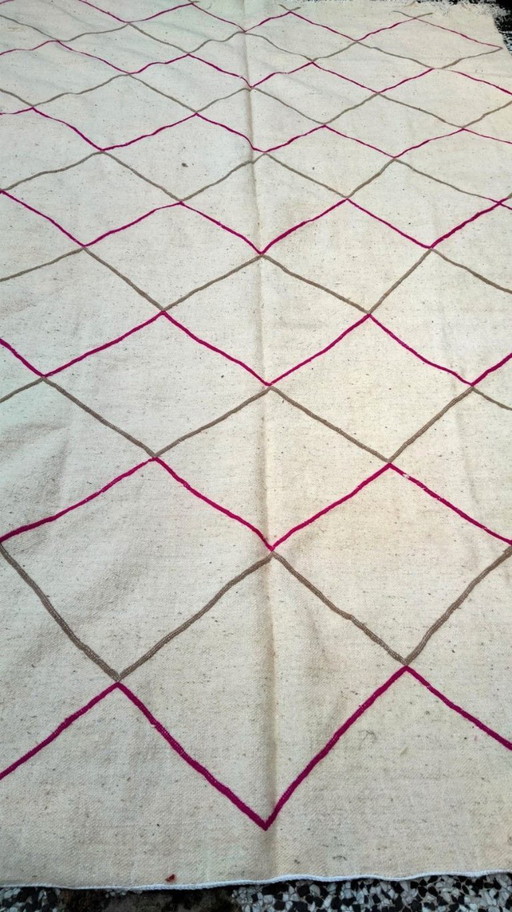 hand-knotted Berber wool rug 292x186cm