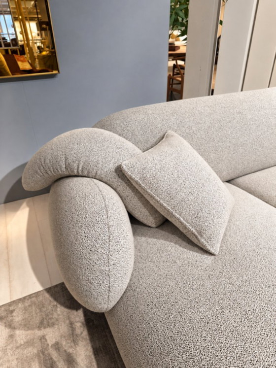 Leolux PULLA Corner Sofa 3-seater with medium chaise longue – Textile, Wood (photo 3 of 5)