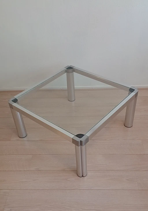 Artifort Kho Liang Coffee Table - Model 100