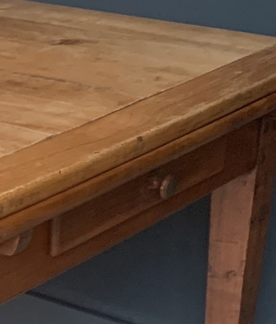 Image 1 of Franse kersenhouten eettafel