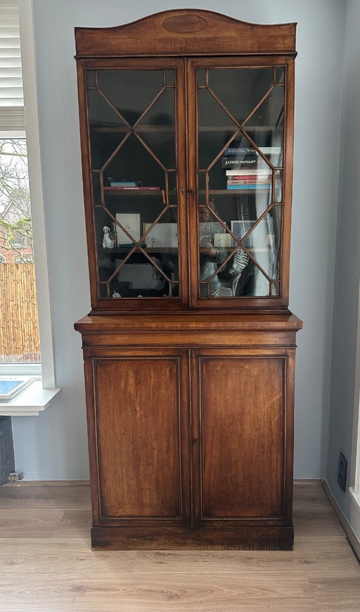 Gabinete antiguo de caoba inglesa