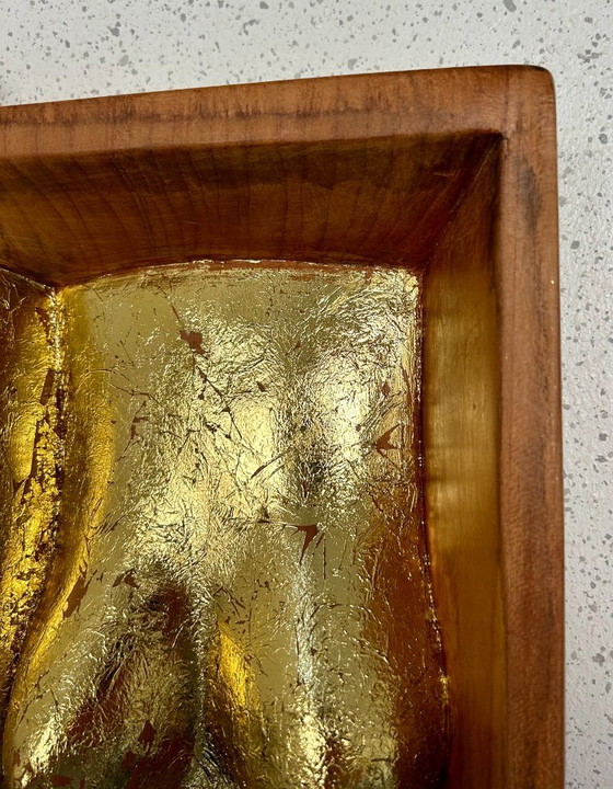 Golden ladies frame – Beeldhouwkunst, Goud, Hout (photo 4 of 13)