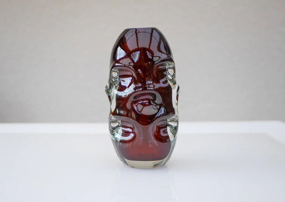 Image 1 of Mid-century modern handmade crystal vase in dark red by Börne Augustsson for Åseda