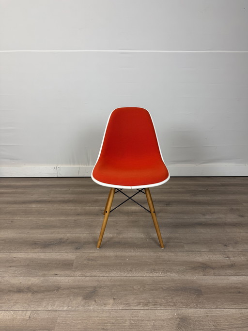 VITRA DSW dining chair