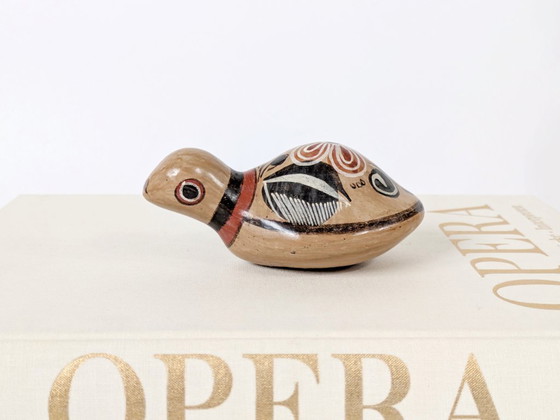 Image 1 of Figurine de tortue Tonala vintage | Art populaire mexicain en poterie peinte à la main des années 1970
