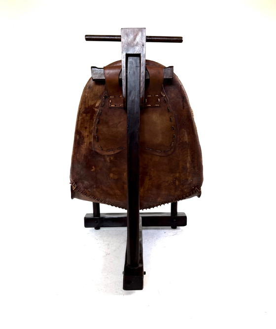 Image 1 of Brazilian Brutalist three-legged armchair '60