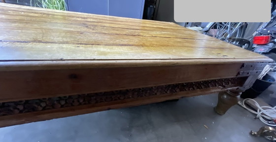Image 1 of Very beautiful, spacious coffee table