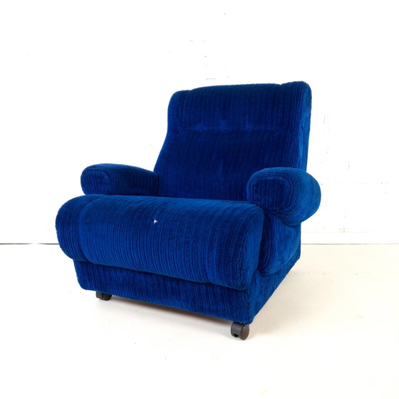 Fauteuil vintage en velours côtelé bleu, années 1970 – Textile (photo 4 of 11)