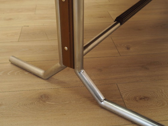 Image 1 of Scrivania in noce, design italiano, anni '70, realizzata in Italia.