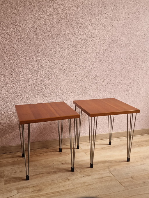 2 x Tables de l'âge des épingles