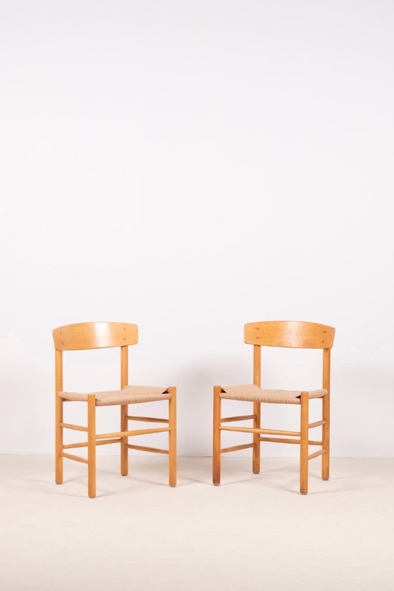 Image 1 of 2x Børge Mogensen J39 "People's Chair" in faggio, anni '70 Danimarca