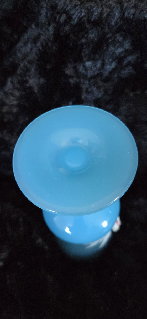 Mouth-blown opaline glass vase (photo 4 of 5)