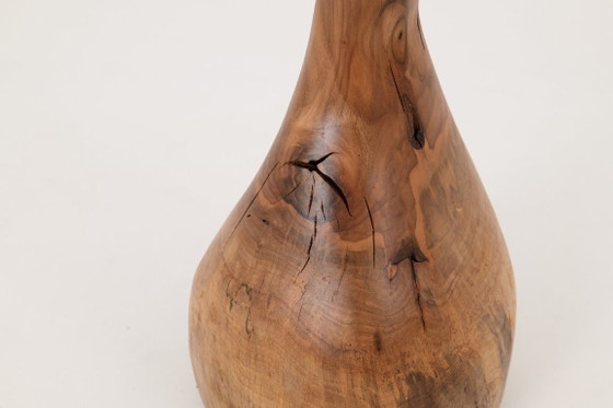 Image 1 of Table d'appoint sculpturale, tabouret, bois massif, noyer, design contemporain, Logniture