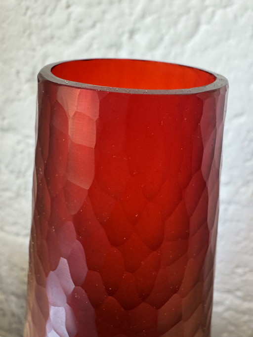 Art Deco-stijl rode glazen vaas