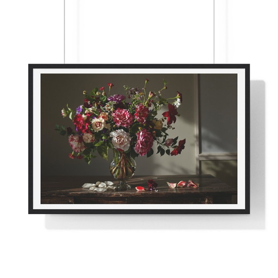 Image 1 of Stillleben mit Blumen und fallenden Blütenblättern (XL) Limitiert und signiert