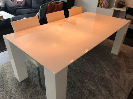 Mesa de comedor blanco brillante, Vision, Muebles, MDF, Plástico (foto 2 de 5)