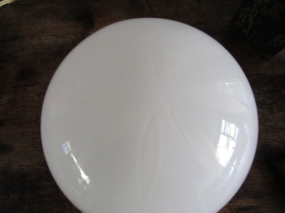 Image 1 of Suspension sphérique, avec base en aluminium et douille en pierre.