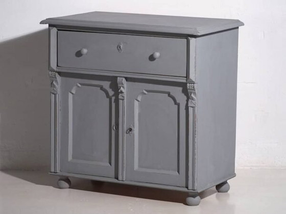 Antique two-door living room chest of drawers (c.1920) #15 – Wood (photo 25 of 38)