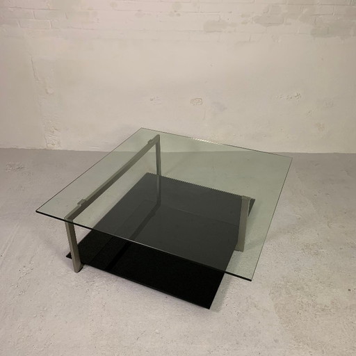 Glass coffee table 110 x 110 cm in the style of Rolf Benz and Metaform