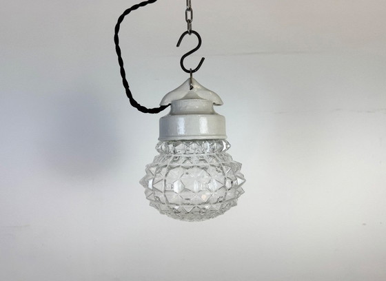 Image 1 of Suspension vintage en porcelaine blanche, années 1970