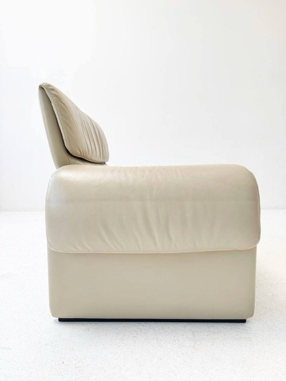 Image 1 of Ivoorwitte fauteuil van de Sede, model DS-2011/01