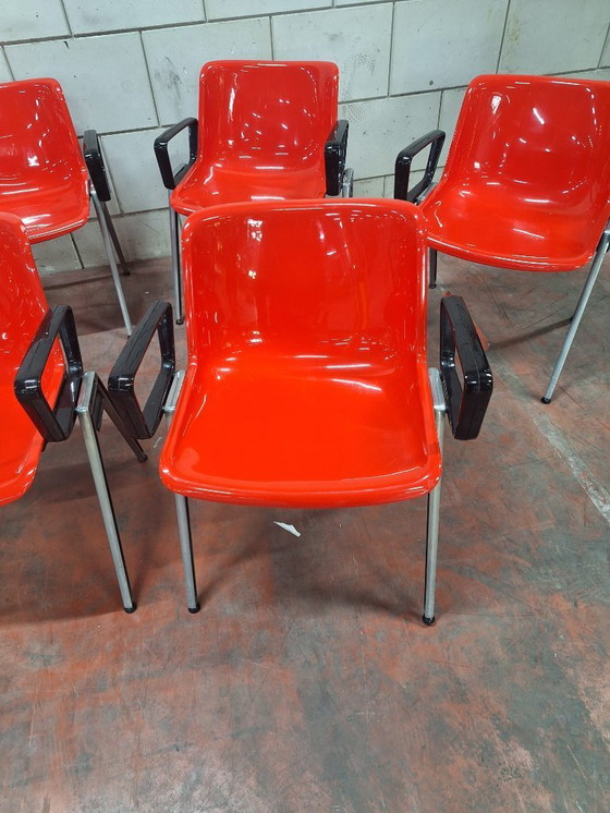 Image 1 of 9x Tecno Modus, Osvaldo Borsani Konferenzstuhl, rot