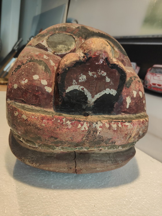 Image 1 of Masque de procession en laque rouge de Shishi Lion Chien Meiji, vers 1880