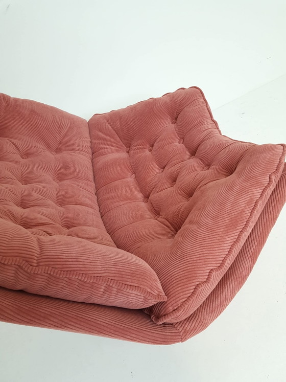 Poltrona vintage Artifort F588 appena rivestita velluto a coste rosa – Sedie girevoli, Metal, Textile (photo 11 of 13)