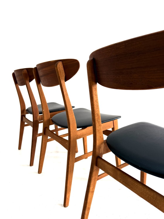 Set van 8 vintage eetkamerstoelen, Farstrup Møbler ‘60 – Wood, Skai (photo 6 of 13)