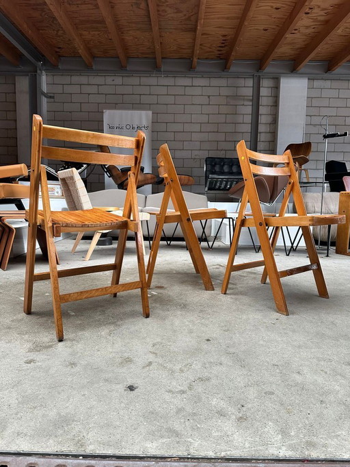 Sillas plegables de madera vintage (varias disponibles)