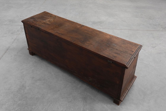 Image 1 of Raro Gran arcón gótico del siglo XVI tallado en roble macizo, Francia