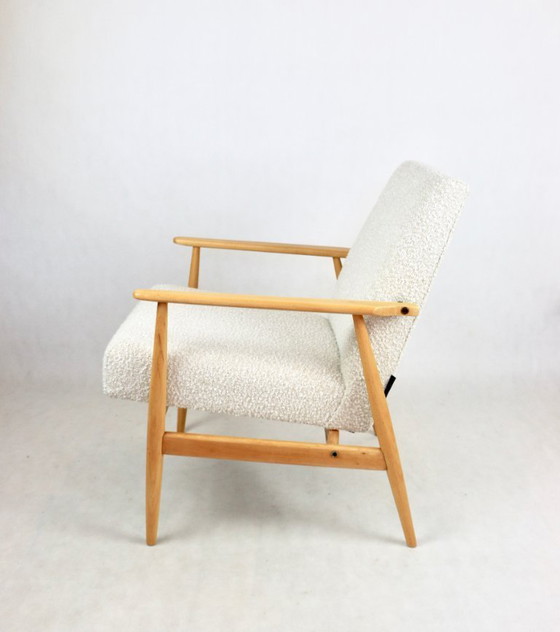 Image 1 of Chaise facile Fox en bouclette blanc ivoire, 1970