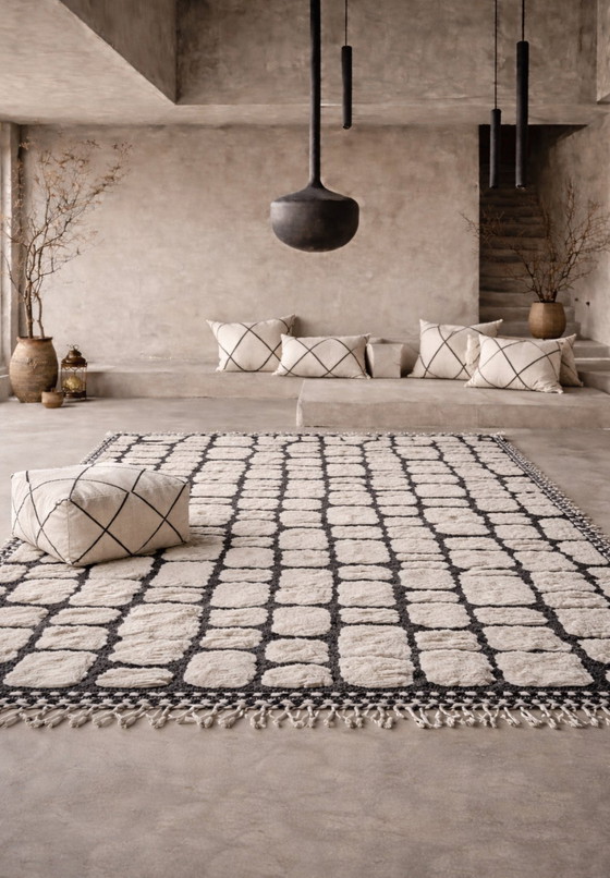 Image 1 of Alfombra Beni Mrirt 310×190 cm – negro y marfil | lana de lujo