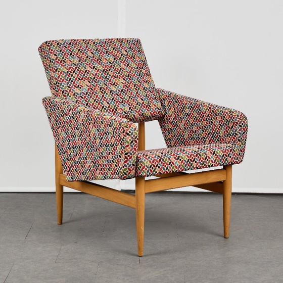 Fauteuil vintage, TON, années 1960, Tchécoslovaquie – Textile, Wood (photo 11 of 12)