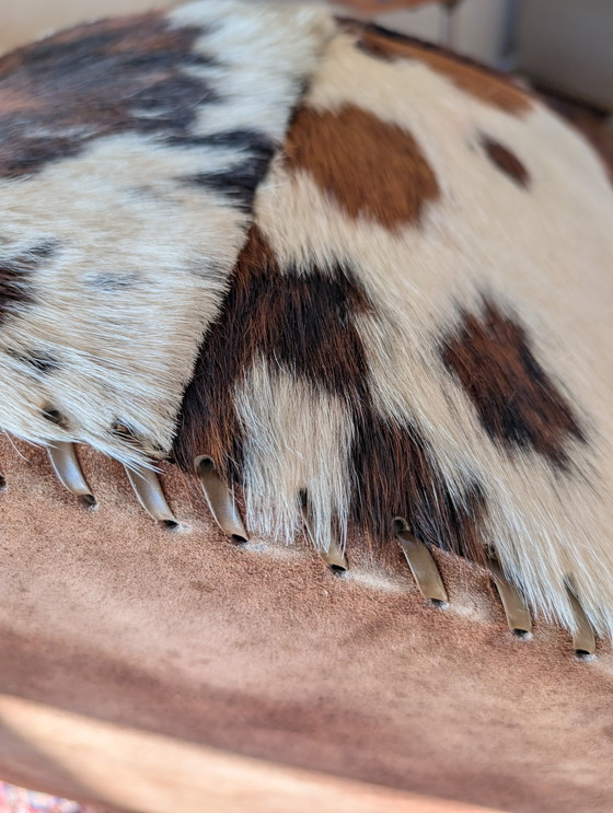 Image 1 of Vintage jaren 80 koeienhuid poef hocker groot 