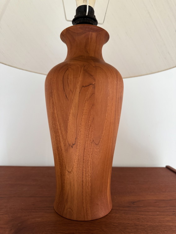 Image 1 of Lampada da tavolo vintage in teak XL, Dyrlund &#39;80